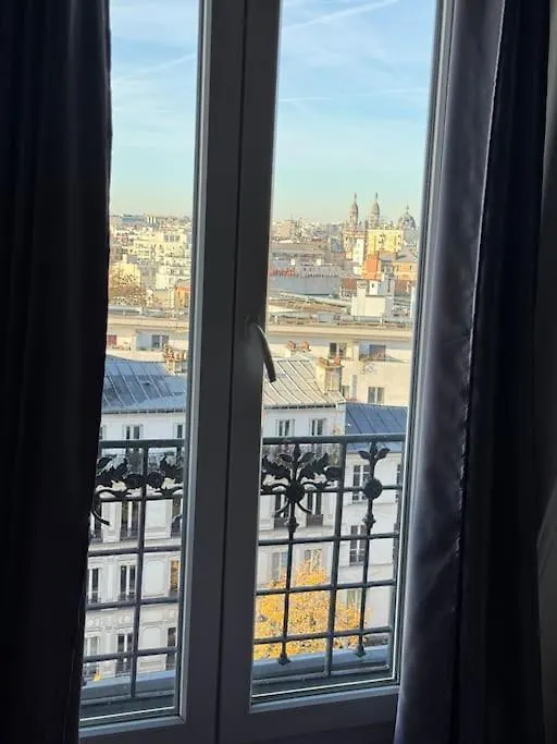 Appartement Sous Le Toits De Paris 0*,  Fransa